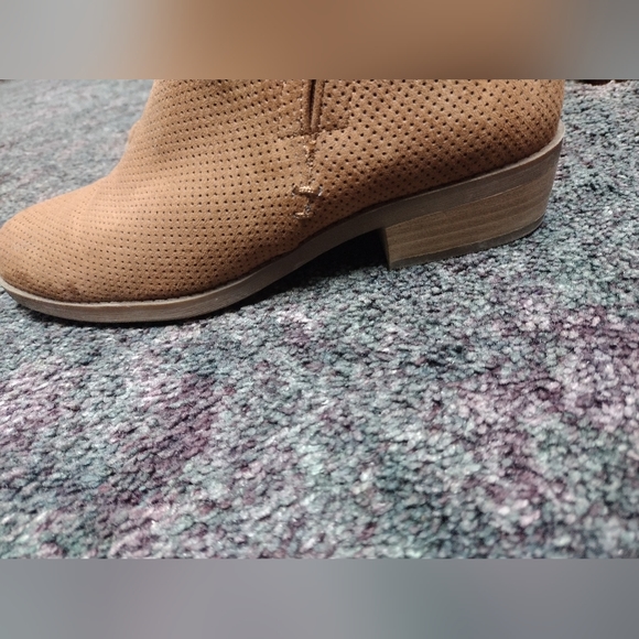 Never worn universal thread co. Taupe/brown slip on booties - Picture 7 of 16